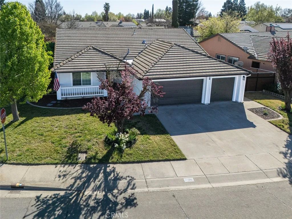 1805 Whispering Oaks Drive, Yuba City, CA 95991