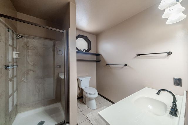 1721 Beverly Avenue, Clovis, CA 93611