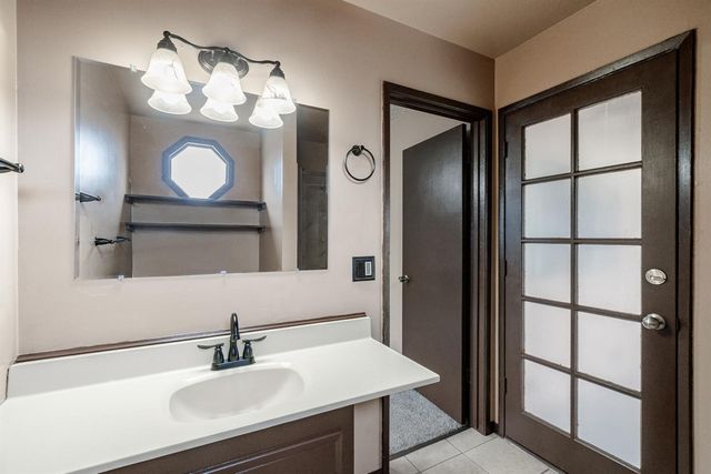 1721 Beverly Avenue, Clovis, CA 93611