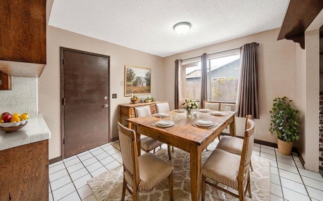 1721 Beverly Avenue, Clovis, CA 93611