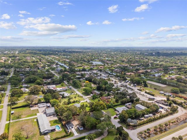 14171 SW 37th Ct, Davie, FL 33330