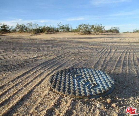 0 Stonehill Polaris Avenue, Joshua Tree, CA 92252