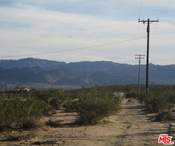 0 Stonehill Polaris Avenue, Joshua Tree, CA 92252