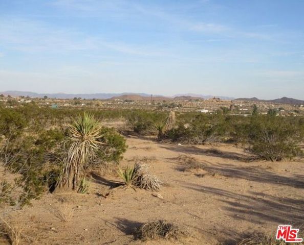 0 Stonehill Polaris Avenue, Joshua Tree, CA 92252