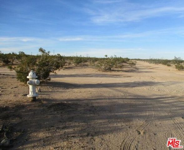 0 Stonehill Polaris Avenue, Joshua Tree, CA 92252