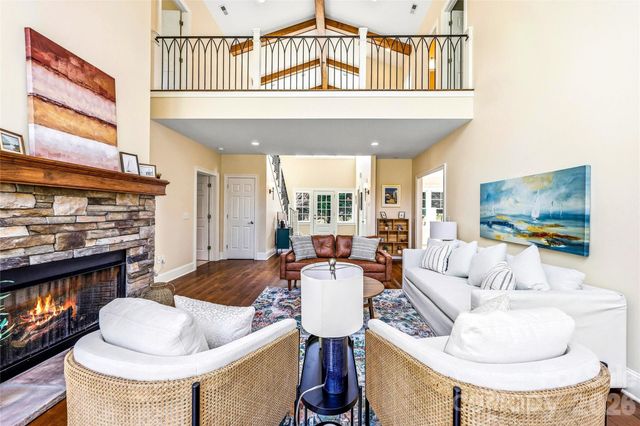 74 Shipman Parkway, Flat Rock, NC 28731