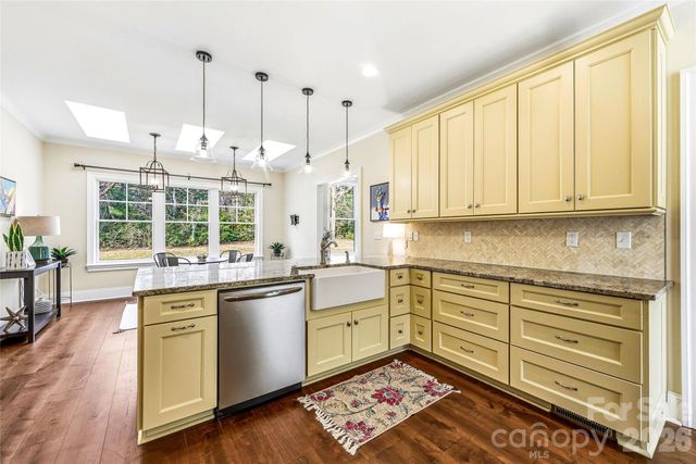 74 Shipman Parkway, Flat Rock, NC 28731