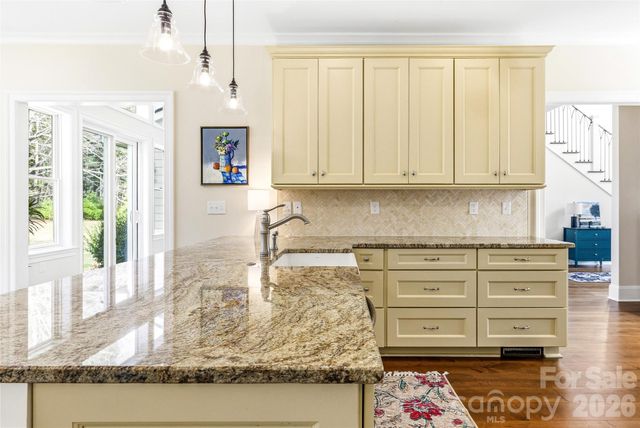 74 Shipman Parkway, Flat Rock, NC 28731