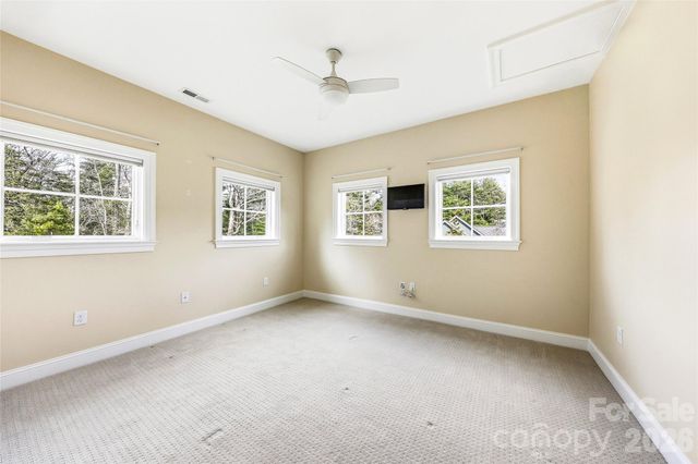 74 Shipman Parkway, Flat Rock, NC 28731