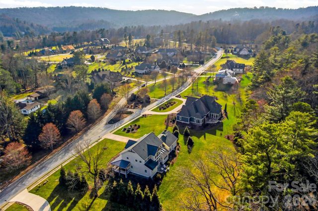 74 Shipman Parkway, Flat Rock, NC 28731