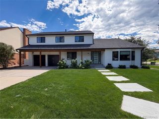 10708 W Chautauga Mtn, Littleton, CO 80127