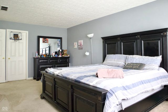 1831 Brook Crossing Way, Indianapolis, IN 46229