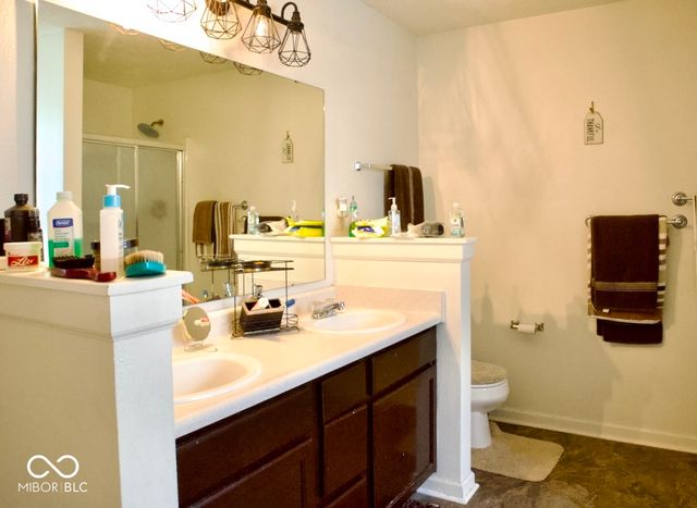 1831 Brook Crossing Way, Indianapolis, IN 46229