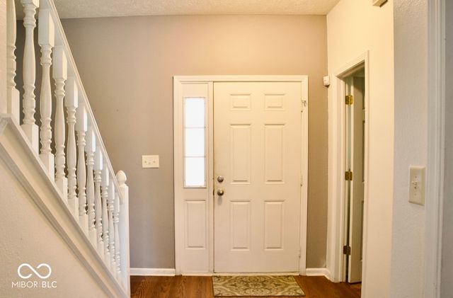 1831 Brook Crossing Way, Indianapolis, IN 46229