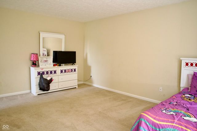 1831 Brook Crossing Way, Indianapolis, IN 46229