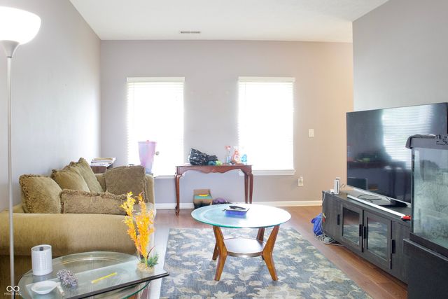 1831 Brook Crossing Way, Indianapolis, IN 46229