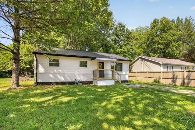 33 W Eades Avenue, Danville, KY 40422