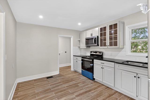 33 W Eades Avenue, Danville, KY 40422