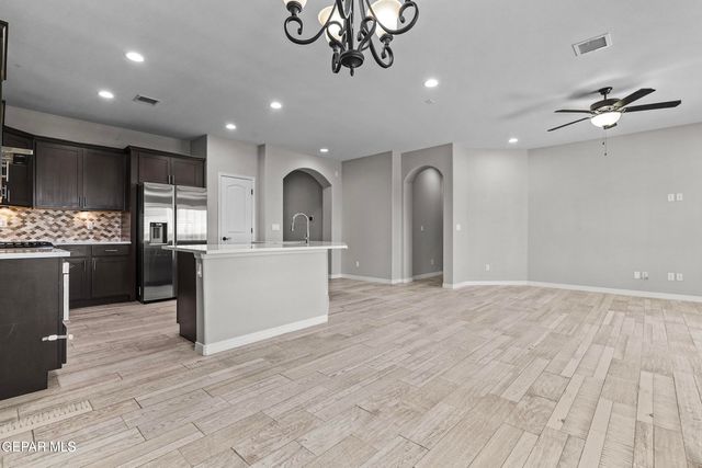 13440 EMERALD RANCH Lane, Horizon City, TX 79928