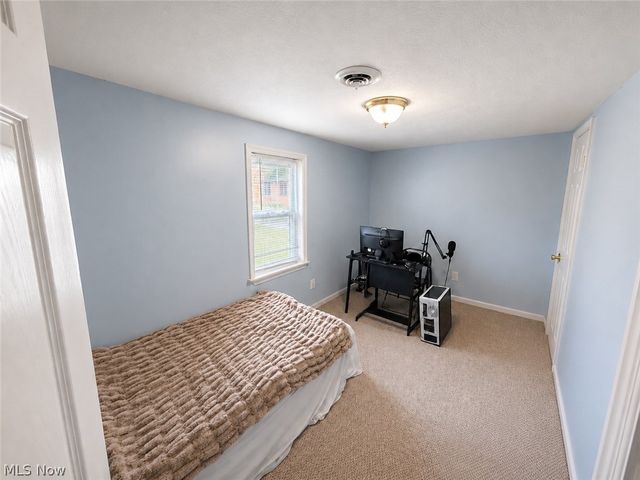 9622 Ravenna Road, Twinsburg, OH 44087