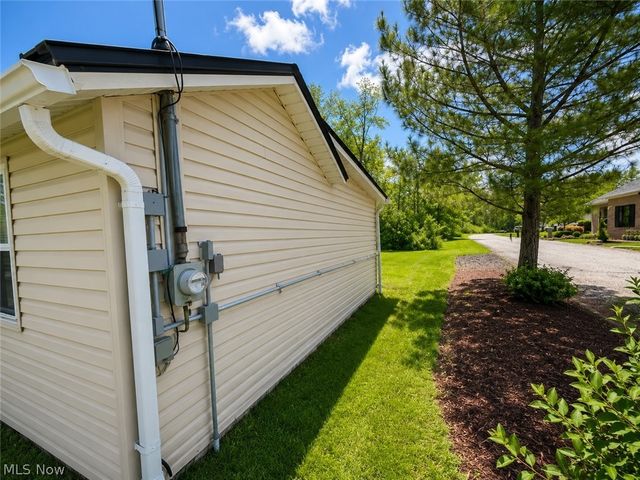 9622 Ravenna Road, Twinsburg, OH 44087