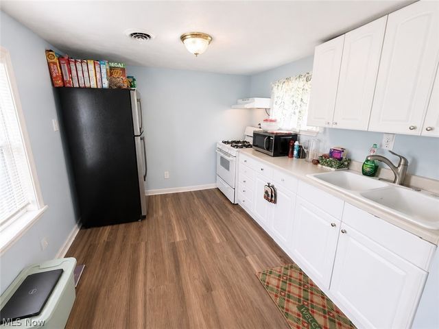 9622 Ravenna Road, Twinsburg, OH 44087