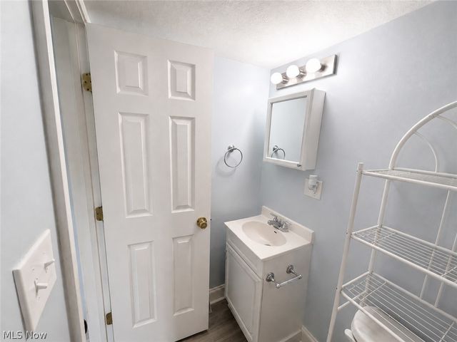 9622 Ravenna Road, Twinsburg, OH 44087
