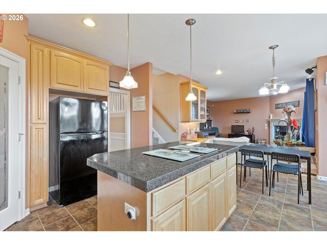 10773 Se 144TH Loop, Happy Valley, OR 97086