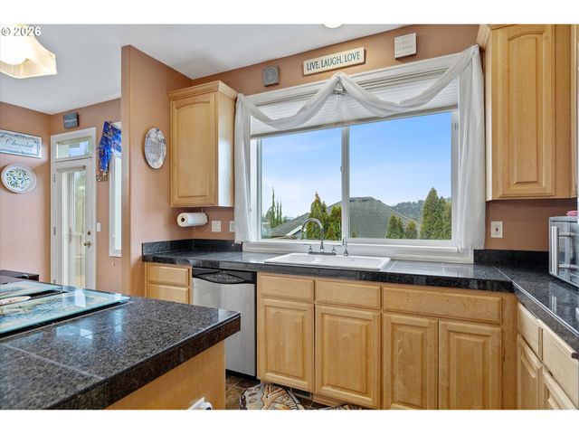 10773 Se 144TH Loop, Happy Valley, OR 97086