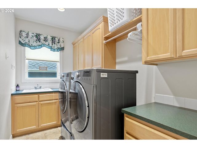 10773 Se 144TH Loop, Happy Valley, OR 97086