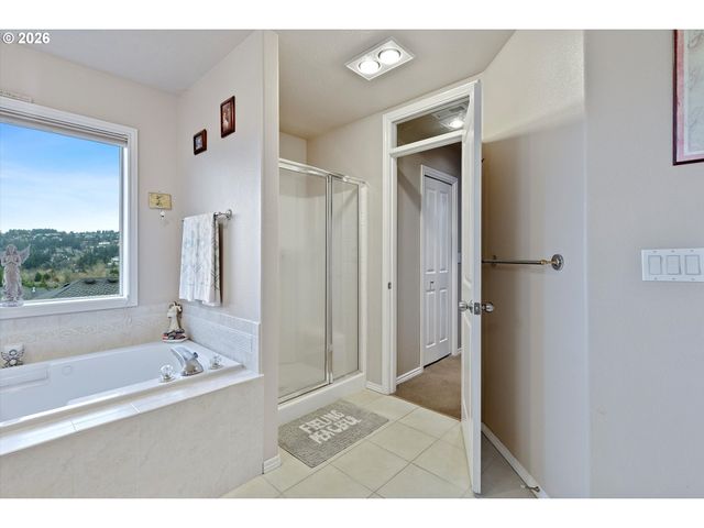 10773 Se 144TH Loop, Happy Valley, OR 97086