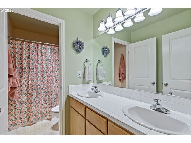 10773 Se 144TH Loop, Happy Valley, OR 97086