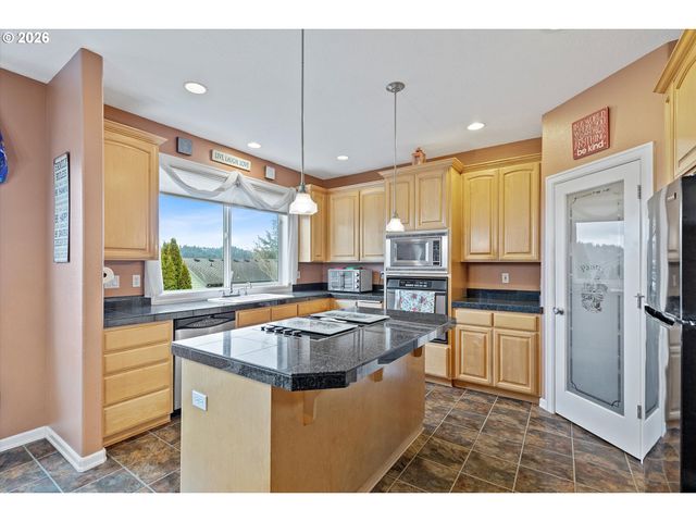 10773 Se 144TH Loop, Happy Valley, OR 97086