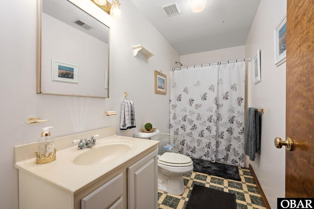 Image 30 of property listing at 5124 The Woods Road Lot 21, Kitty Hawk, NC 27949