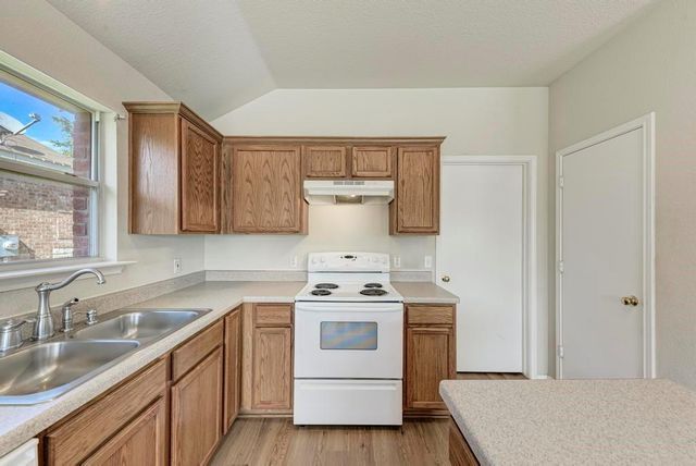 1203 Tricia CV, Hutto, TX 78634