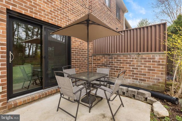306 HANOVER CT, Chesterbrook, PA 19087
