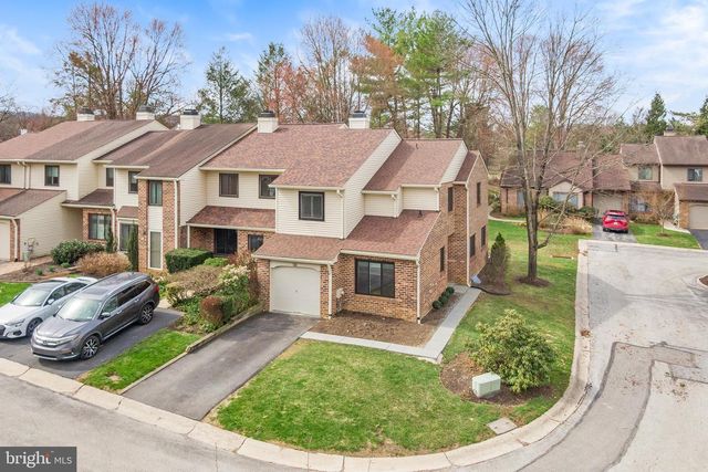 306 HANOVER CT, Chesterbrook, PA 19087