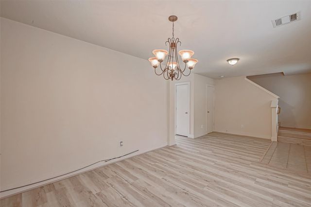 5827 Silver Oak, Missouri City, TX 77459