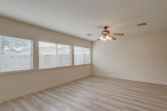 5827 Silver Oak, Missouri City, TX 77459