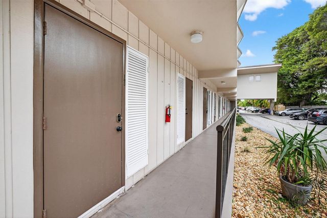 1967 S Ocean Boulevard 103, Pompano Beach, FL 33062