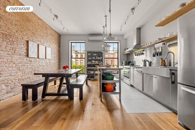295 WARREN Street, New York City, NY 11201