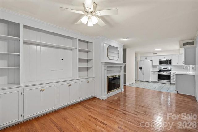 6740 Constitution Lane, Charlotte, NC 28210