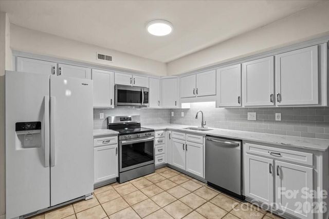 6740 Constitution Lane, Charlotte, NC 28210