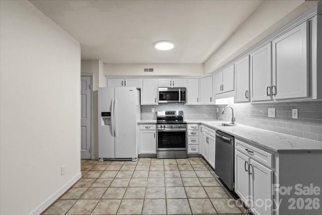 6740 Constitution Lane, Charlotte, NC 28210