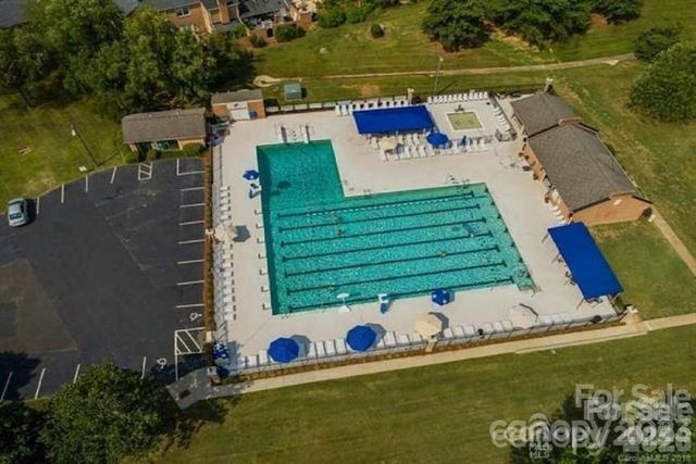 6740 Constitution Lane, Charlotte, NC 28210