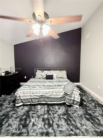 7645 NW 38th Ct, Sunrise, FL 33351