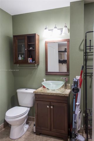7645 NW 38th Ct, Sunrise, FL 33351
