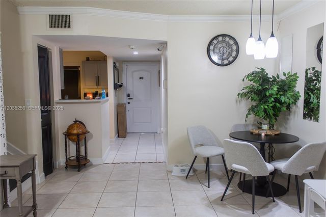 7645 NW 38th Ct, Sunrise, FL 33351