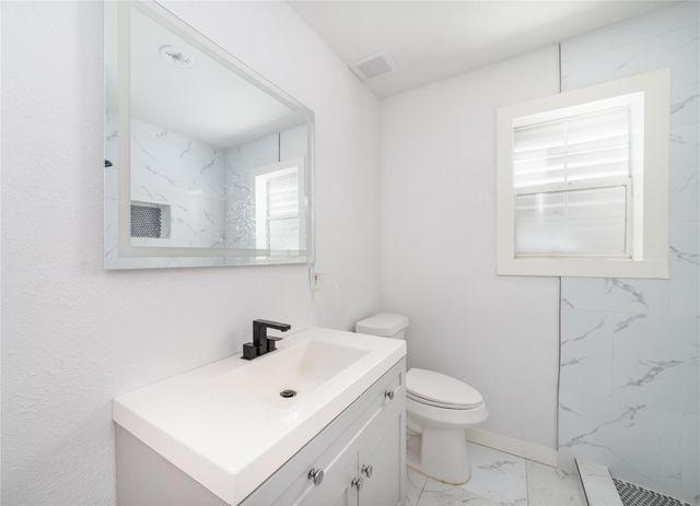 2305 Wilshire Street, Houston, TX 77023