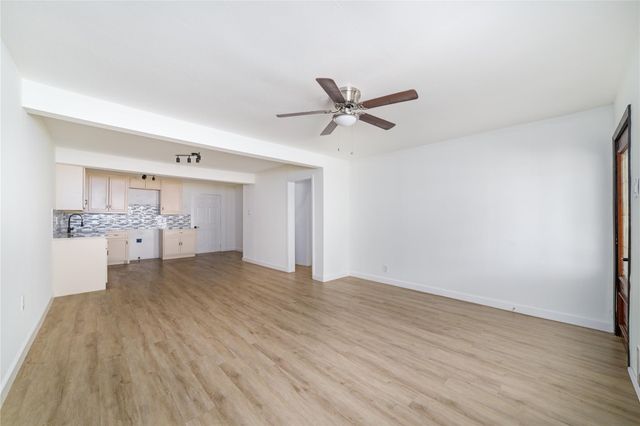 2305 Wilshire Street, Houston, TX 77023